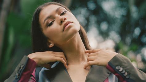 Porn with zendaya - Zendaya produced and starred in the sitcom K.C. Undercover, and in 2019, she began playing the lead role in the series Euphoria. Her film roles include supporting parts in the musical drama ‘The Greatest Showman’ and the superhero films Spider-Man: Homecoming’ and ‘Spider-Man: Far from Home’. Zendaya Porn Video – IS NOW ONLINE